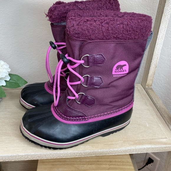 SOREL snow waterproof black burgundy boots - Picture 4 of 6